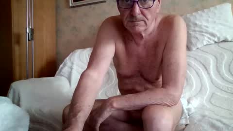 Snapshot of manes5858 chatting on April 18, 1:59 pm manes5858 online show from April 18, 1:59 pm