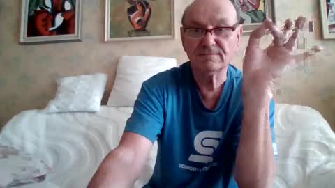 Snapshot of manes5858 chatting on May 7, 12:10 pm manes5858 online show from May 7, 12:10 pm