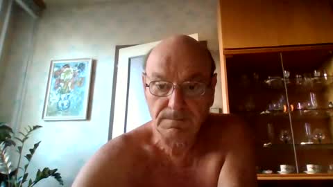 Snapshot of manes5858 chatting on June 24, 4:11 am manes5858 online show from June 24, 4:11 am
