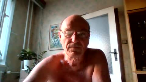 Snapshot of manes5858 chatting on June 28, 3:34 am manes5858 online show from June 28, 3:34 am