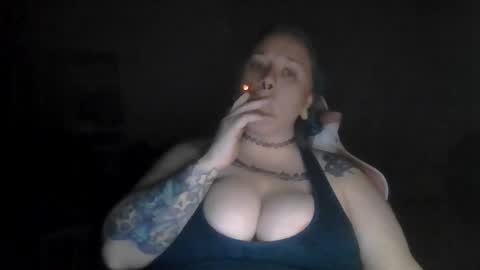 ManicPixiePop online show from November 19, 12:10 am