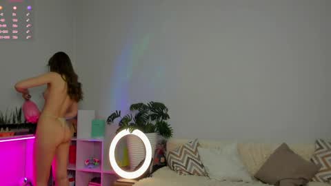 Snapshot of manita_misti chatting on April 18, 7:58 pm Manita online show from April 18, 7:58 pm