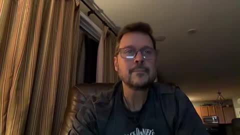 Snapshot of mankav73 chatting on May 29, 2:31 am mankav73 online show from May 29, 2:31 am