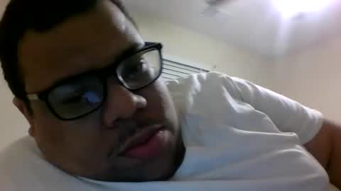 Snapshot of manly22 chatting on November 17, 4:07 am TIM online show from November 17, 4:07 am