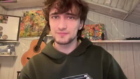 manolein online show from February 8, 8:32 pm