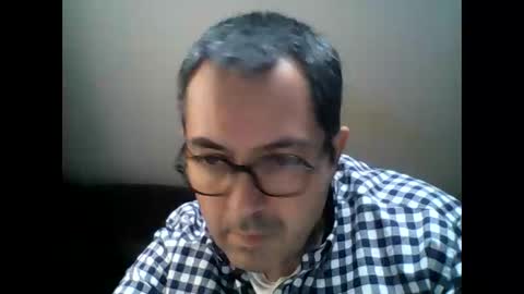 Snapshot of manu5933 chatting on December 7, 2:13 pm manu5933 online show from December 7, 2:13 pm