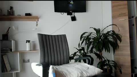 Snapshot of manucute_23_ chatting on May 6, 7:30 pm manucute 23 online show from May 6, 7:30 pm
