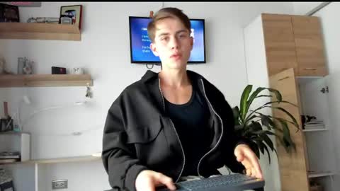 Snapshot of manucute_23_ chatting on June 15, 3:14 pm manucute 23 online show from June 15, 3:14 pm