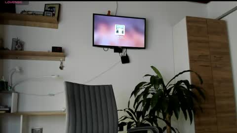 Snapshot of manucute_23_ chatting on June 16, 9:17 pm manucute 23 online show from June 16, 9:17 pm