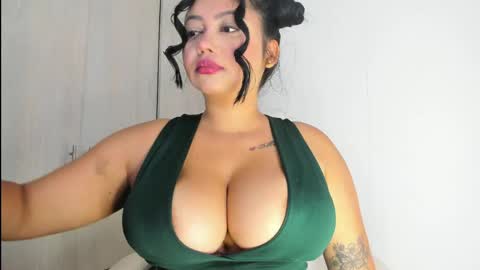 Snapshot of manuela_anderson chatting on May 20, 2:12 pm MANUELA online show from May 20, 2:12 pm
