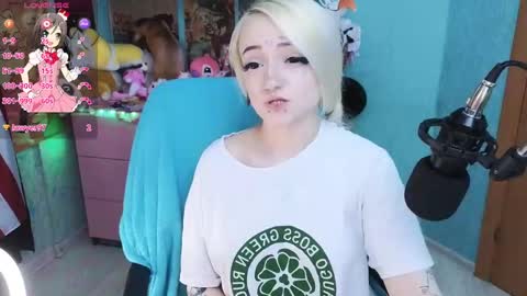 Snapshot of manuela_unicorn chatting on March 11, 8:20 pm Manuela online show from March 11, 8:20 pm