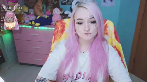 Snapshot of manuela_unicorn chatting on October 12, 8:19 pm Manuela online show from October 12, 8:19 pm