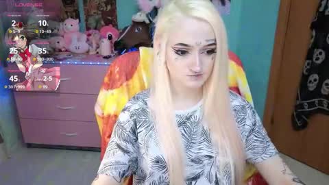 Snapshot of manuela_unicorn chatting on March 3, 8:37 pm Manuela online show from March 3, 8:37 pm