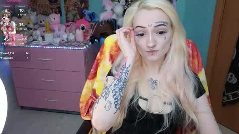 Snapshot of manuela_unicorn chatting on March 20, 5:18 pm Manuela online show from March 20, 5:18 pm