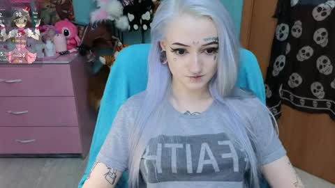 Snapshot of manuela_unicorn chatting on March 27, 9:03 pm Manuela online show from March 27, 9:03 pm