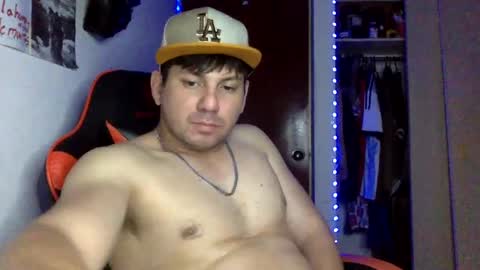 Snapshot of manuelle_francesco chatting on October 4, 4:32 am Manu online show from October 4, 4:32 am