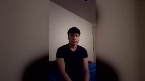 Snapshot of manuuuu99 chatting on February 25, 2:32 am manuuuu99 online show from February 25, 2:32 am