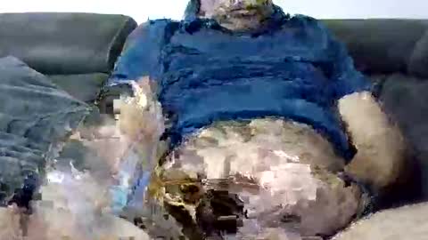 Snapshot of manuv chatting on December 4, 12:42 am manuv online show from December 4, 12:42 am