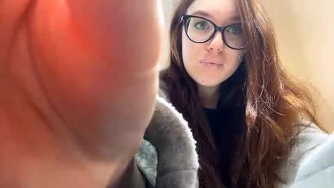 manymonrow online show from March 17, 6:06 am