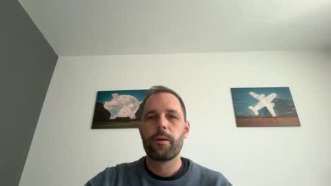 Snapshot of manynaaamess chatting on October 2, 9:38 am manynaaamess online show from October 2, 9:38 am