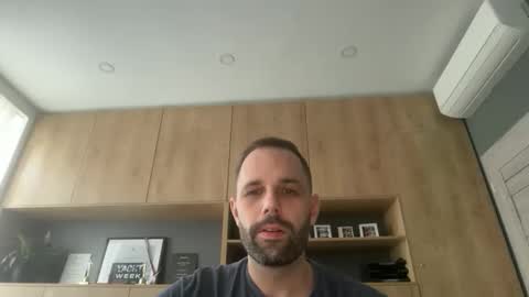 Snapshot of manynaaamess chatting on October 24, 9:28 am manynaaamess online show from October 24, 9:28 am