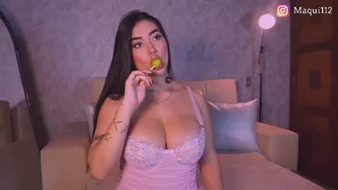 Snapshot of maquiii chatting on July 8, 1:43 am Maquii online show from July 8, 1:43 am