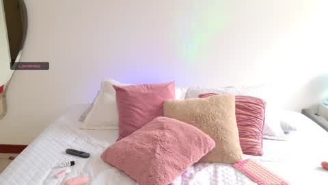     online show from December 22, 8:25 pm