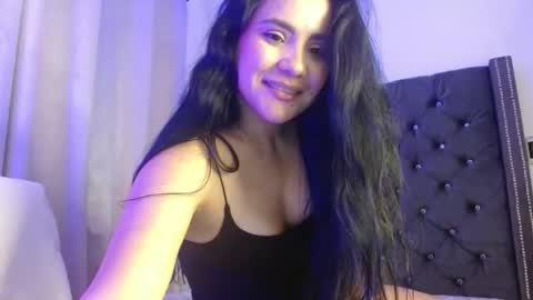 mara4sweet online show from May 6, 10:59 pm