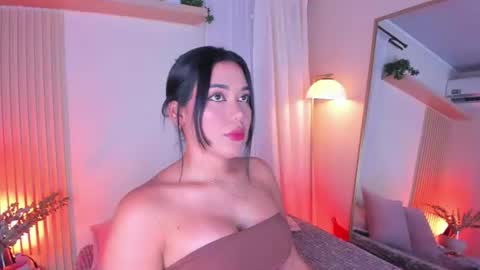 Snapshot of mara_brooks chatting on July 21, 7:05 pm Mara online show from July 21, 7:05 pm