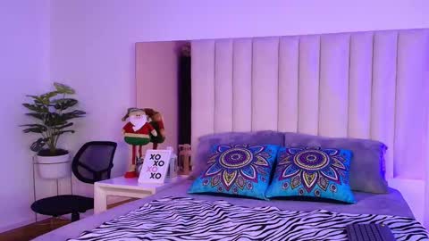 Snapshot of mara_wolf01 chatting on November 26, 7:59 pm Mara online show from November 26, 7:59 pm