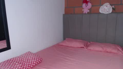 Snapshot of maraa_09 chatting on January 2, 1:49 am Marcela independent online show from January 2, 1:49 am