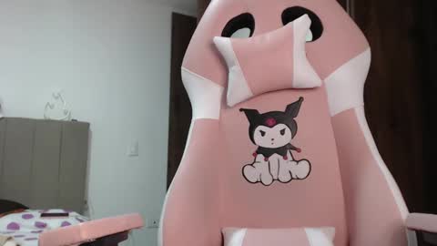 Snapshot of maraa_09 chatting on February 12, 11:30 pm Marcela independent online show from February 12, 11:30 pm