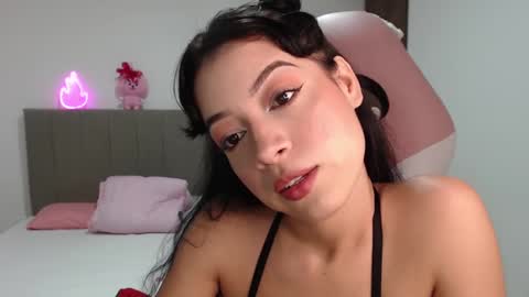 Snapshot of maraa_09 chatting on March 3, 2:04 am Marcela independent online show from March 3, 2:04 am