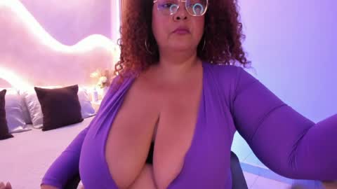 Mrs. Sweet online show from May 13, 2:20 am