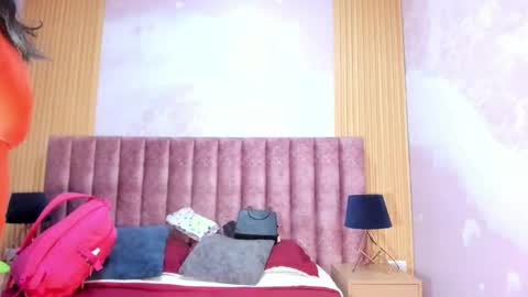 maralinette22 online show from February 5, 11:48 am