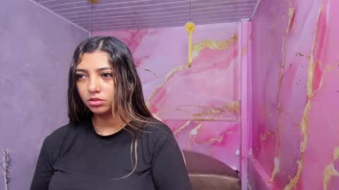 Snapshot of maraluna_ chatting on May 14, 11:39 am Maraluna online show from May 14, 11:39 am