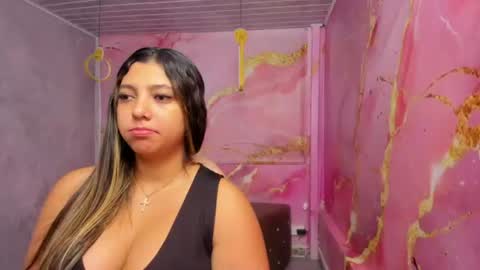 Snapshot of maraluna_ chatting on July 28, 11:28 am Maraluna online show from July 28, 11:28 am