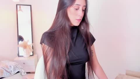 Snapshot of maravelvet_ chatting on May 29, 9:13 pm online show from May 29, 9:13 pm