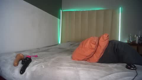 Snapshot of maraya_gold chatting on October 14, 12:50 pm maraya_gold online show from October 14, 12:50 pm