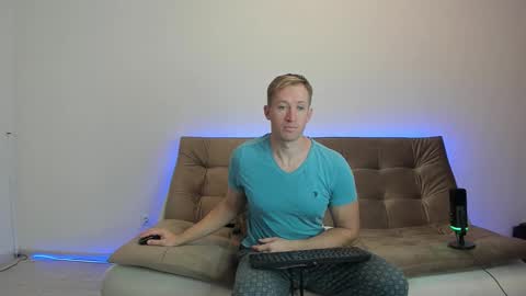 alex marvelxx online show from October 19, 6:03 am