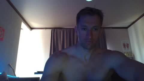 Snapshot of marc105100 chatting on June 4, 10:43 am alex marvelxx online show from June 4, 10:43 am