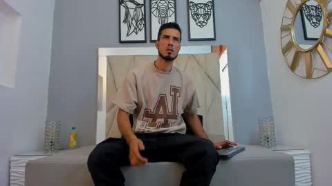 Marc Ruffalo online show from January 12, 7:19 pm