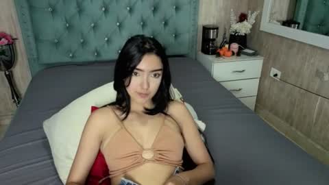 Snapshot of marcelaa_fox chatting on June 26, 10:03 pm Marcela online show from June 26, 10:03 pm