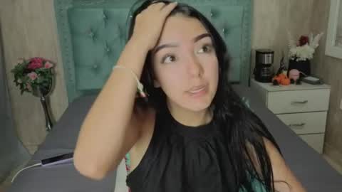Snapshot of marcelaa_fox chatting on July 1, 8:30 pm Marcela online show from July 1, 8:30 pm