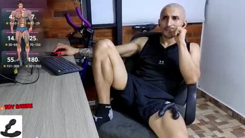 Marck  Independent model  online show from November 21, 1:59 am