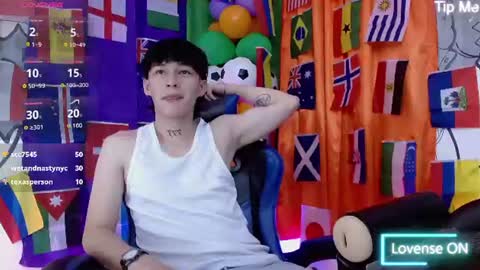 Snapshot of marco_777_ chatting on July 1, 7:02 pm marco_777_ online show from July 1, 7:02 pm