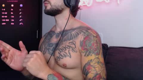 marco_allison43 online show from December 18, 4:57 pm