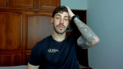 Snapshot of marco_tahani_ chatting on May 18, 7:20 pm Marco IG marco tahani online show from May 18, 7:20 pm