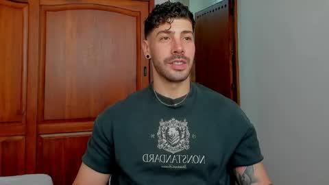 Snapshot of marco_tahani_ chatting on May 26, 4:25 pm Marco IG marco tahani online show from May 26, 4:25 pm