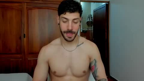 Snapshot of marco_tahani_ chatting on July 23, 3:21 pm Marco IG marco tahani online show from July 23, 3:21 pm